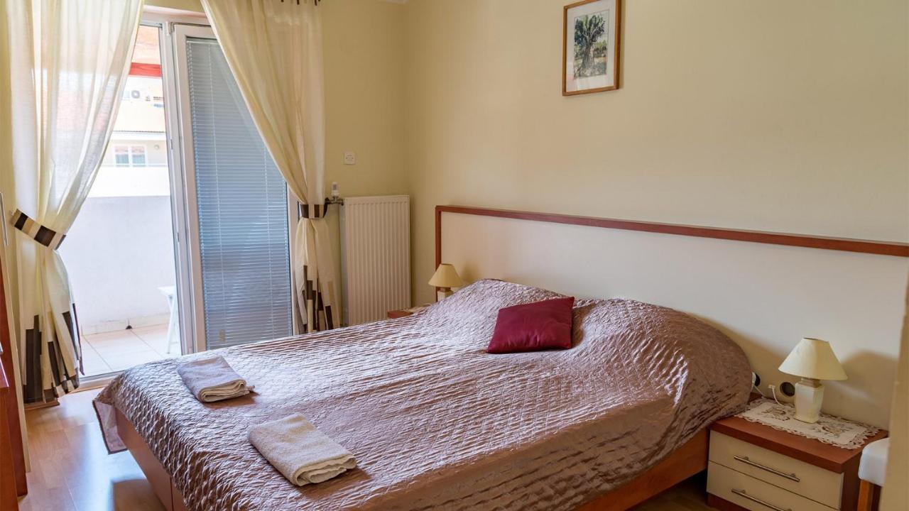 Pag Marina Rooms & Apartment Exterior foto