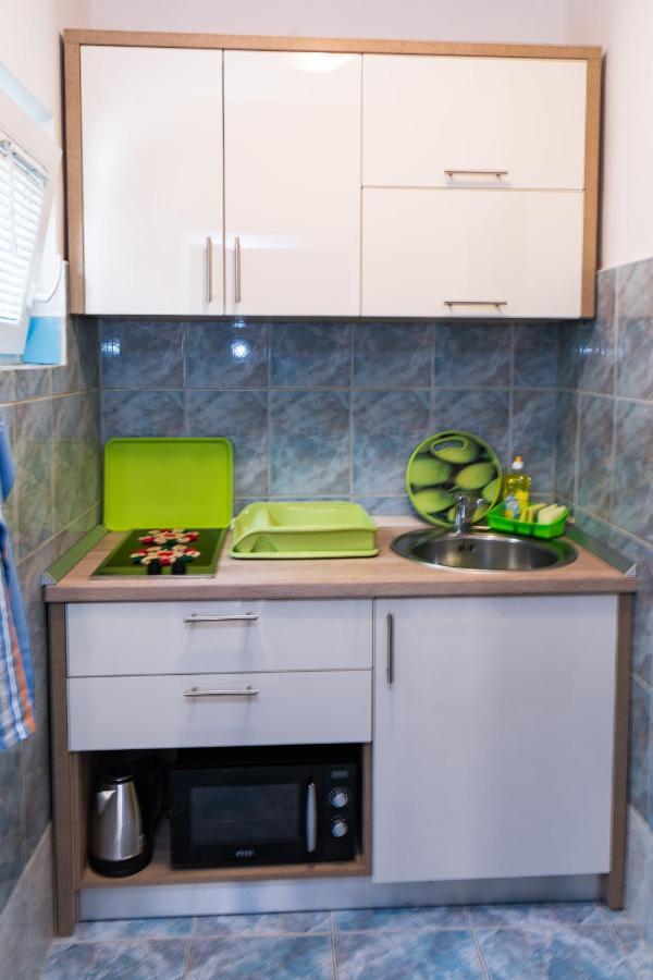 Pag Marina Rooms & Apartment Exterior foto